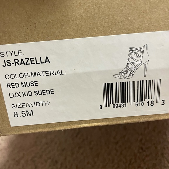 SOLD - Jessica Simpson - Womens Razella Caged Suede Pumps
- 8.5 - Picture 6 of 6